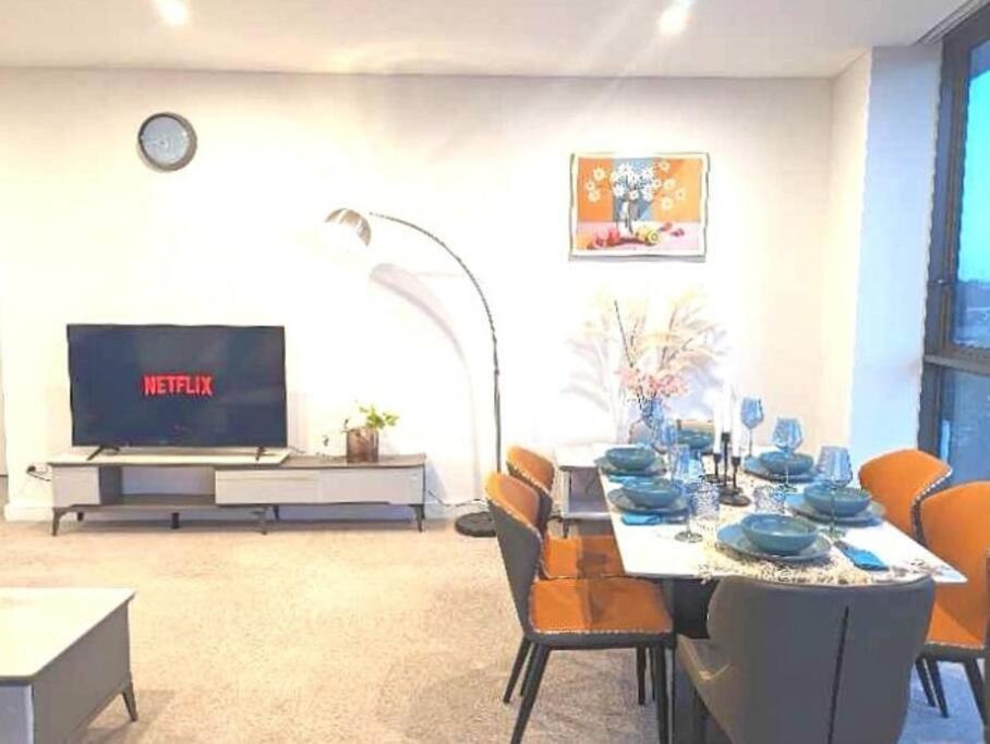 Lakeview Luxury 3bedrooms Wolli Creek Close To Airport Cbd