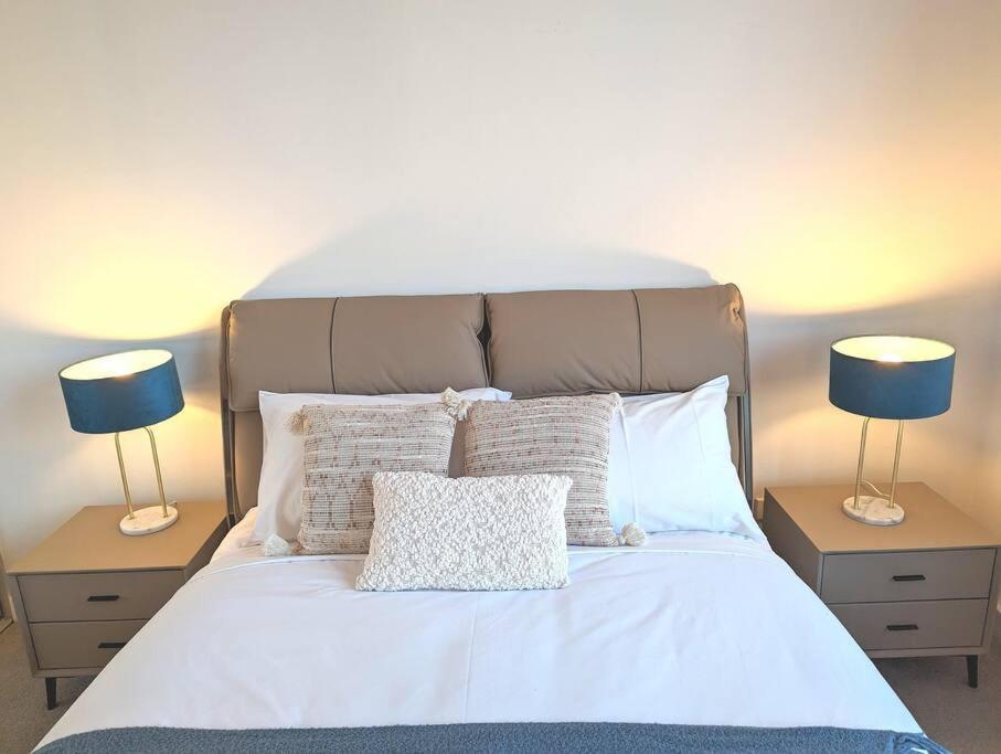 Apartment Lakeview Luxury 3bedrooms Wolli Creek Close To Airport Cbd Sydney